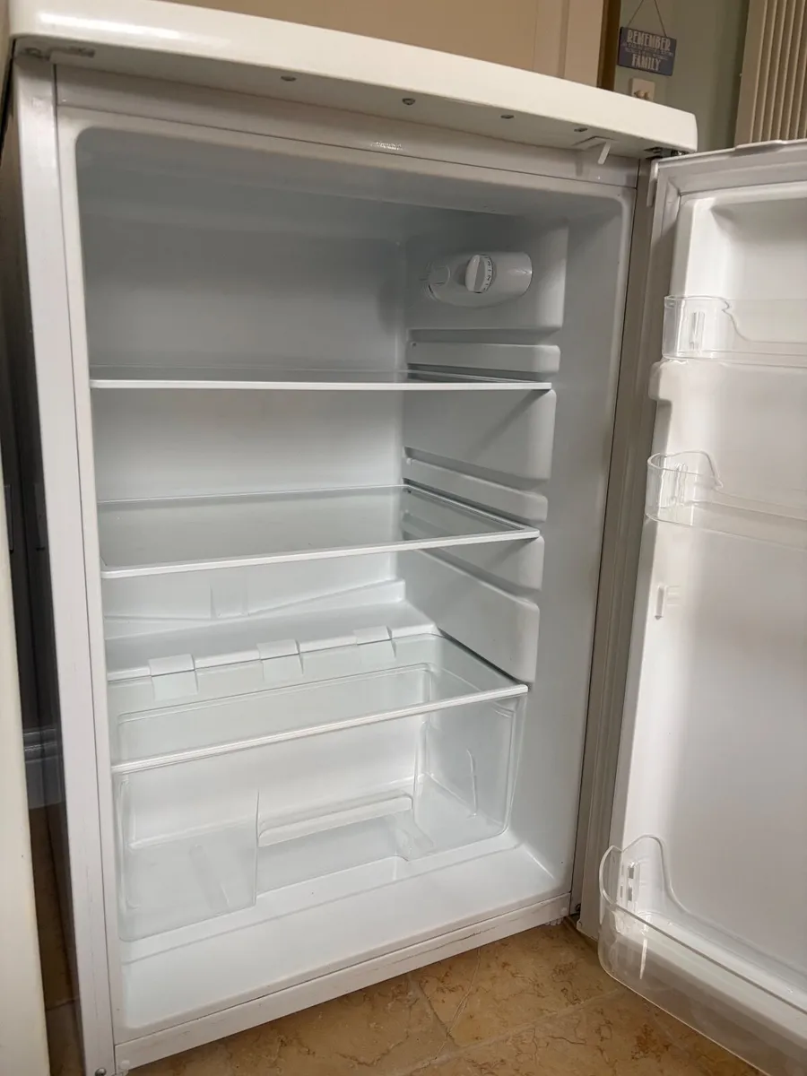 Under counter fridge - Image 3