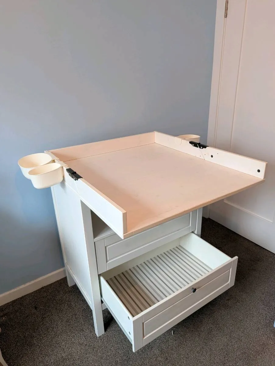 Baby change table - Image 3