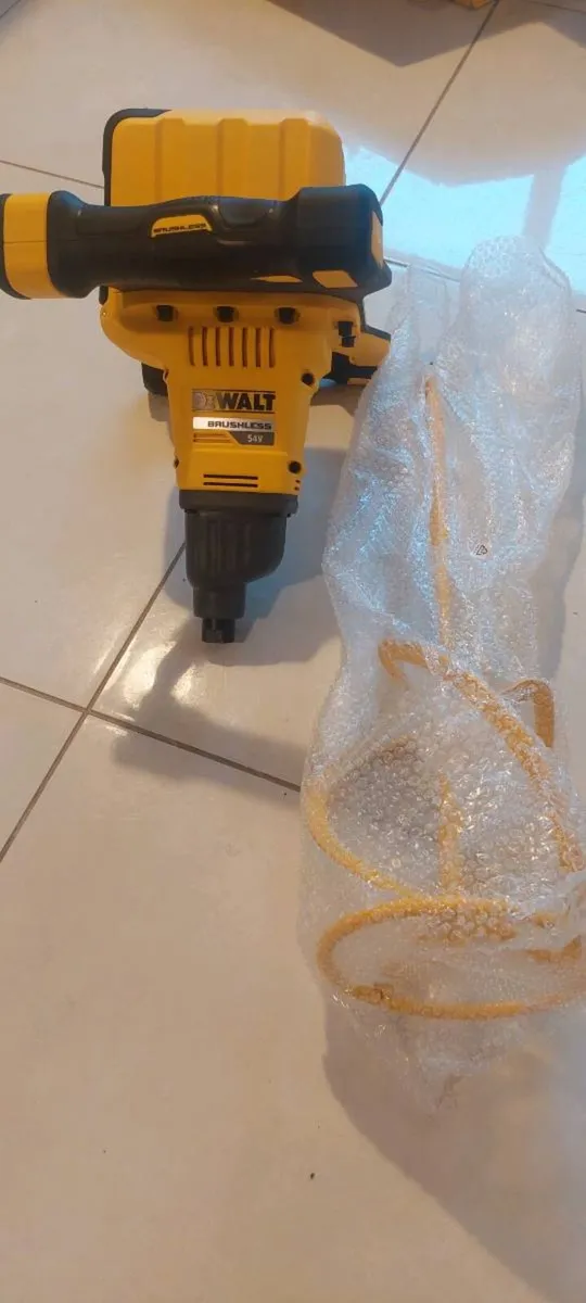 Dewalt 54v paddle mixer - Image 2
