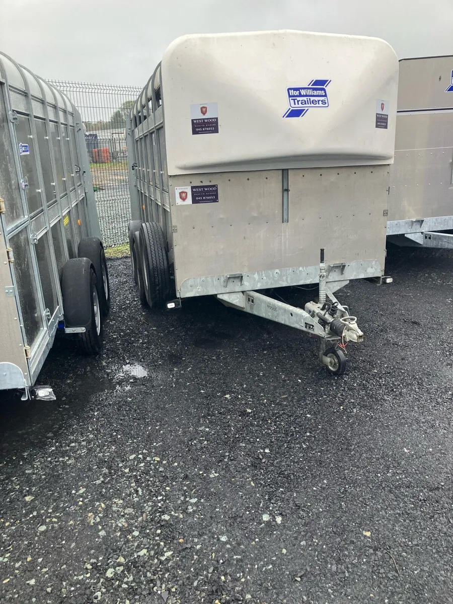 Trailer - Image 1