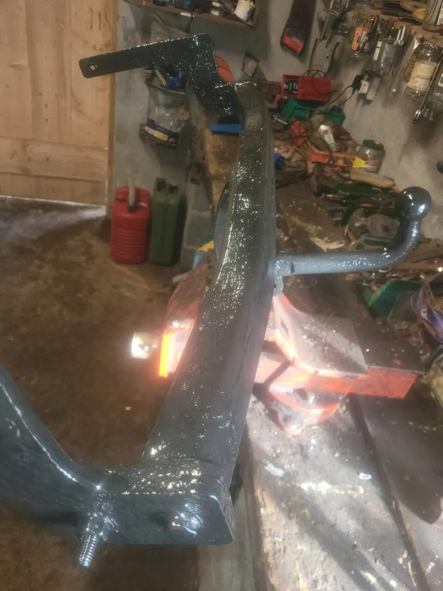 Towbar for dacia duster.as new