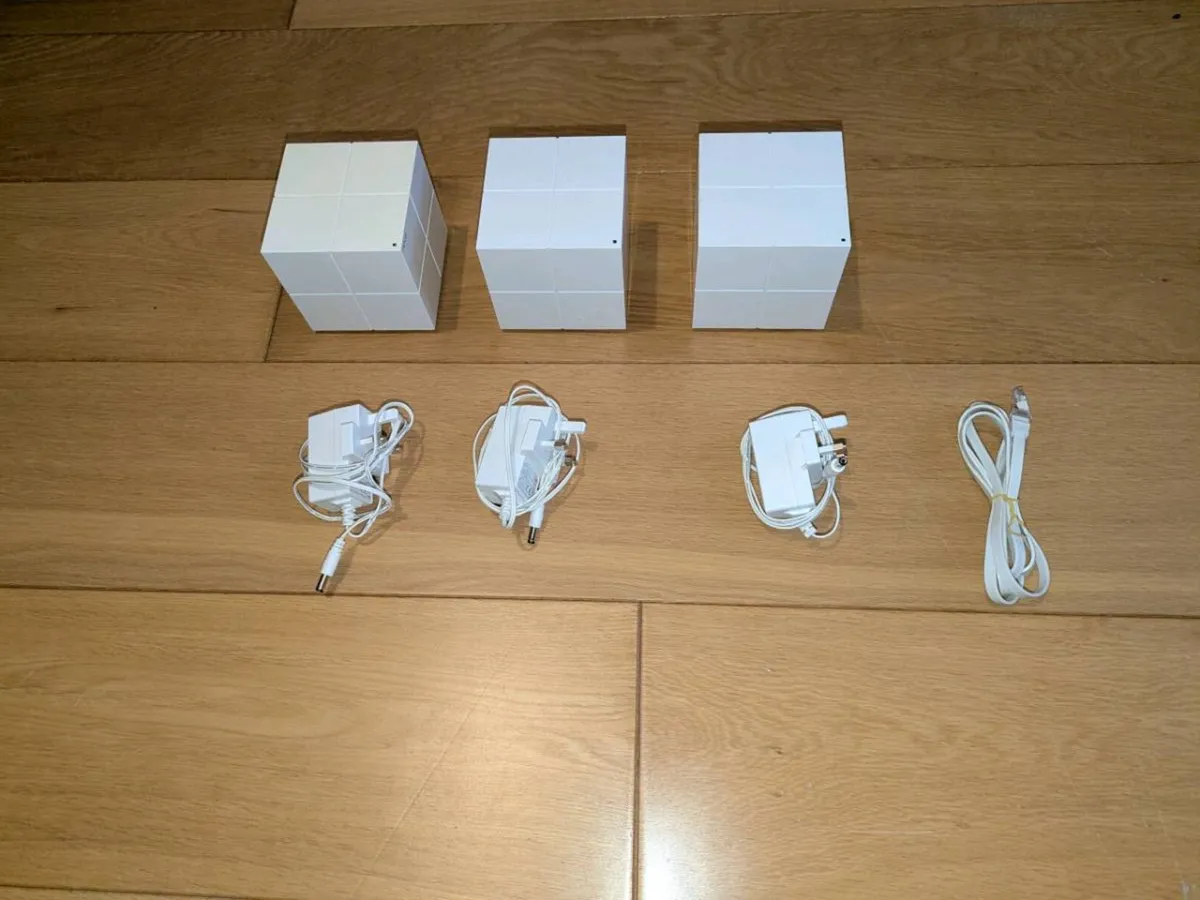 Wifi Extender - Image 1