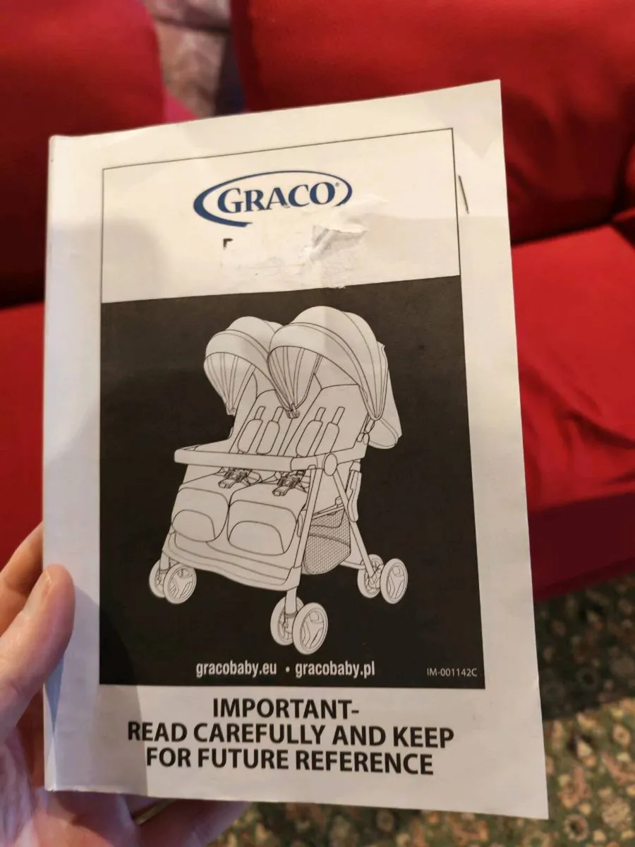 Graco Double Buggy with Rain Cover – €100 - Image 4