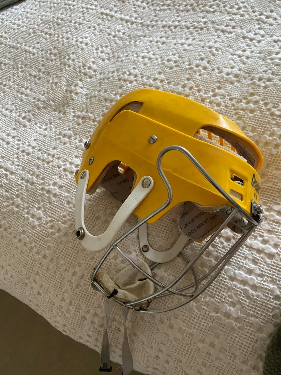 Hurling Helmet - Image 3