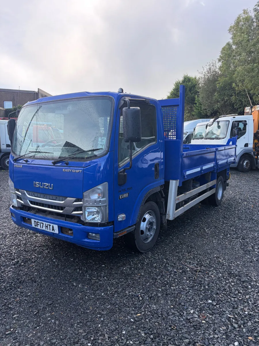 2017 Isuzu 7.5Ton Dropside Tipper - Image 3