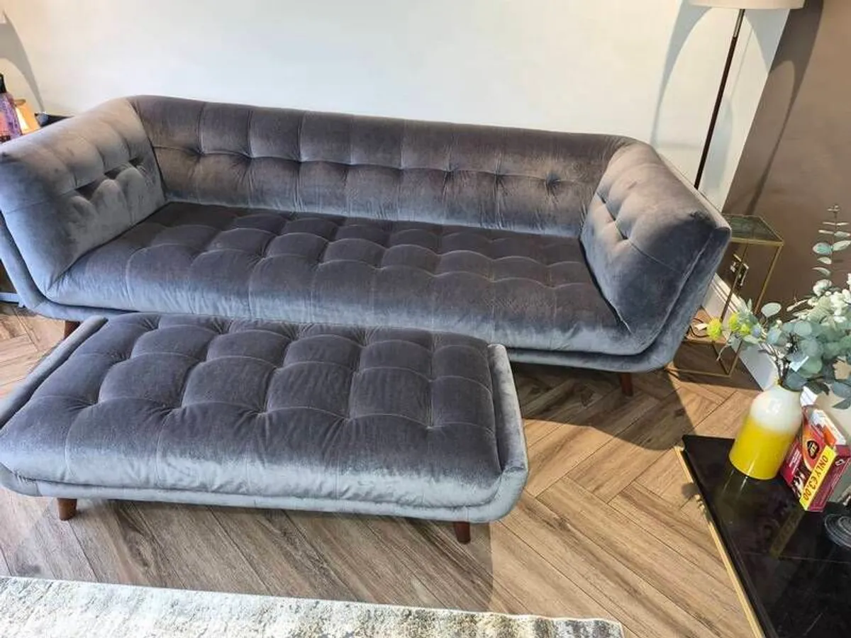 3 seater velvet sofa - Image 3
