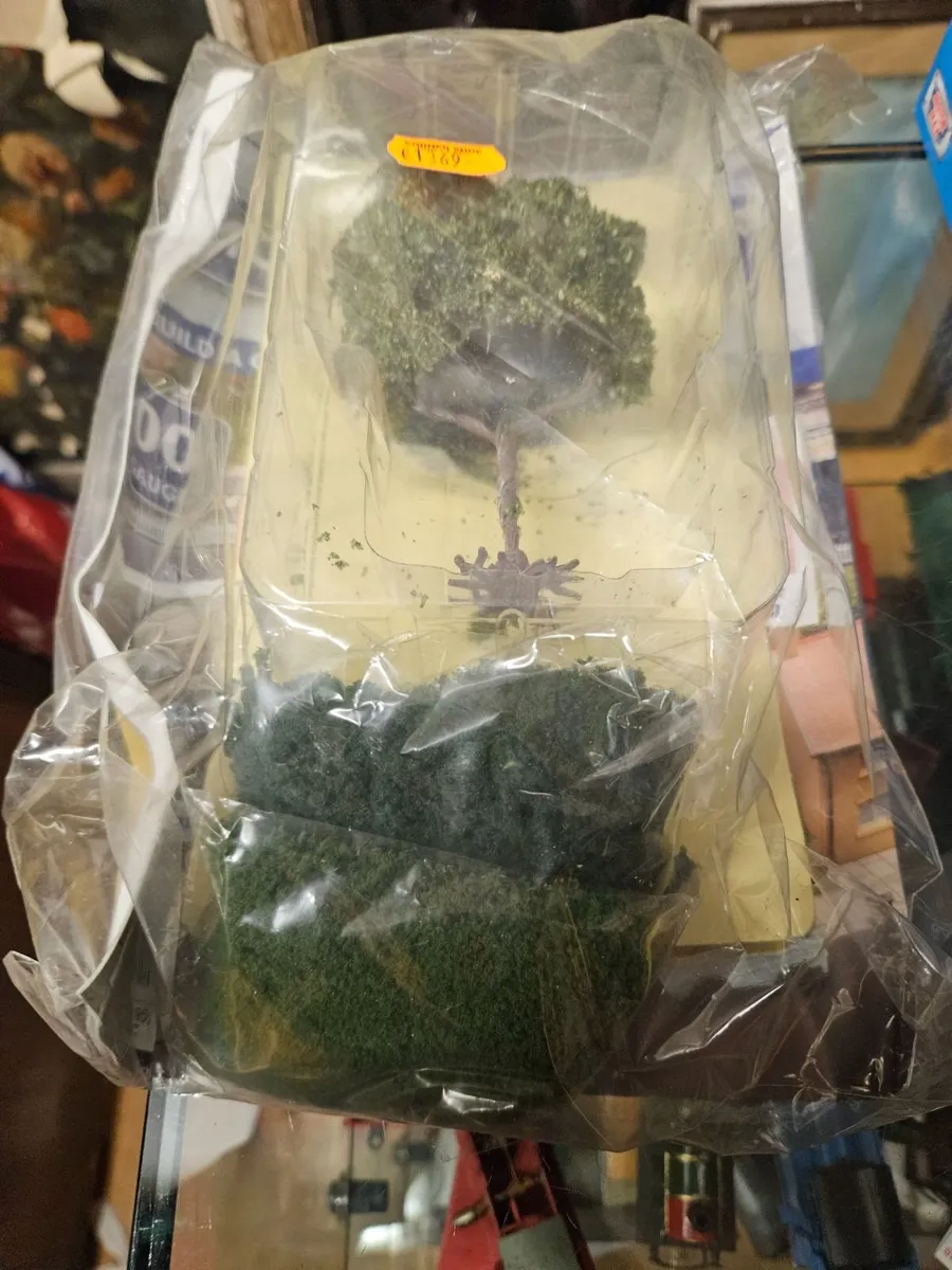 Hornby Atlas OO Gauge Tree - Image 2