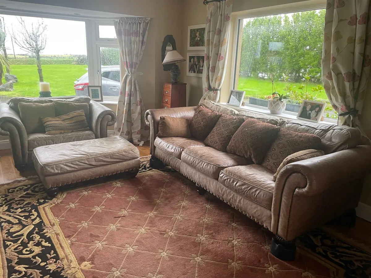 Leather couch set - Image 2