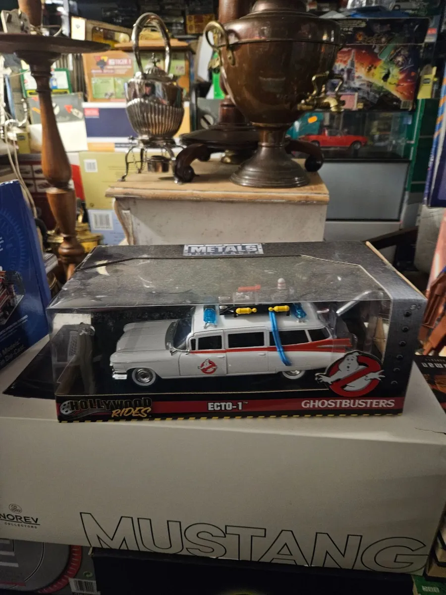 Corgi Hollywood Rides Ghostbusters Ecto 1 - Image 1