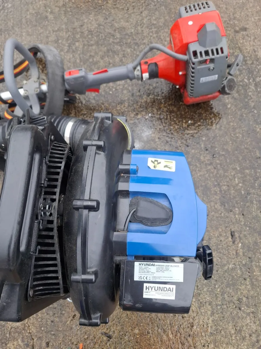 Gardening equipment - Image 1