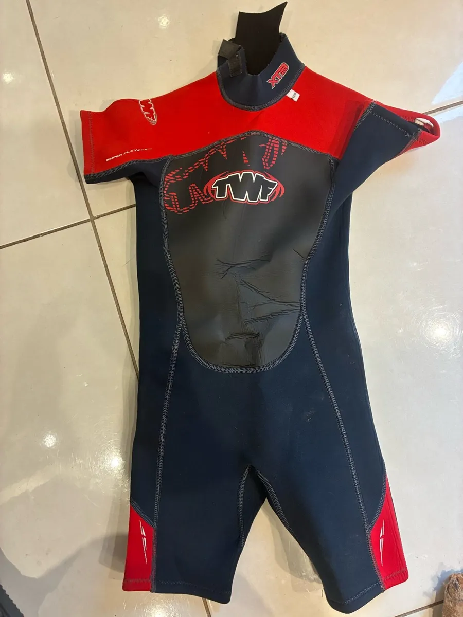 Kids wet suit - Image 1