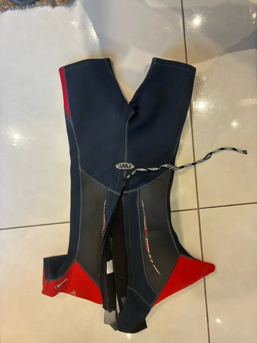 Kids wet suit - Image 2