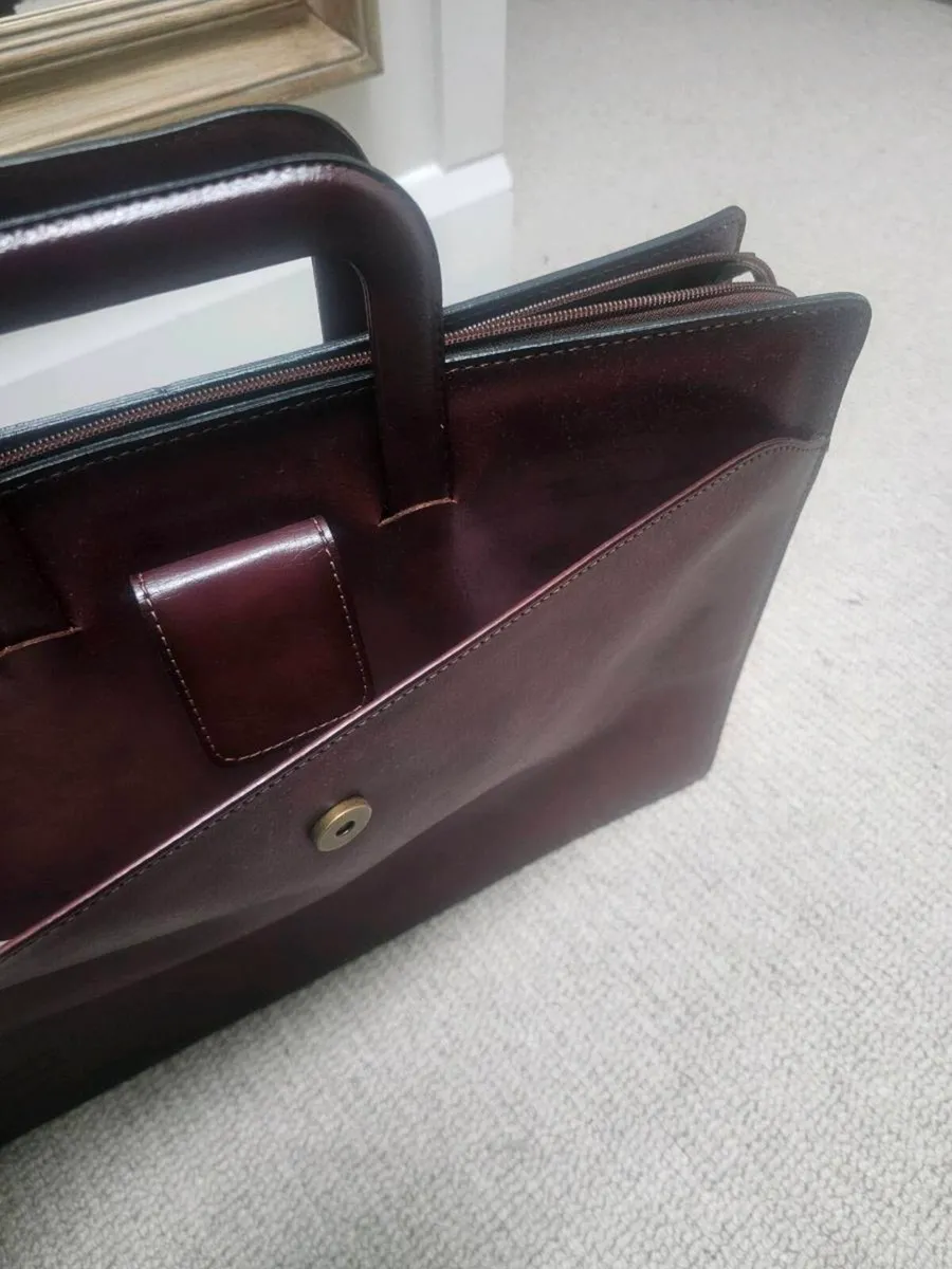 Leather briefcase - Image 3