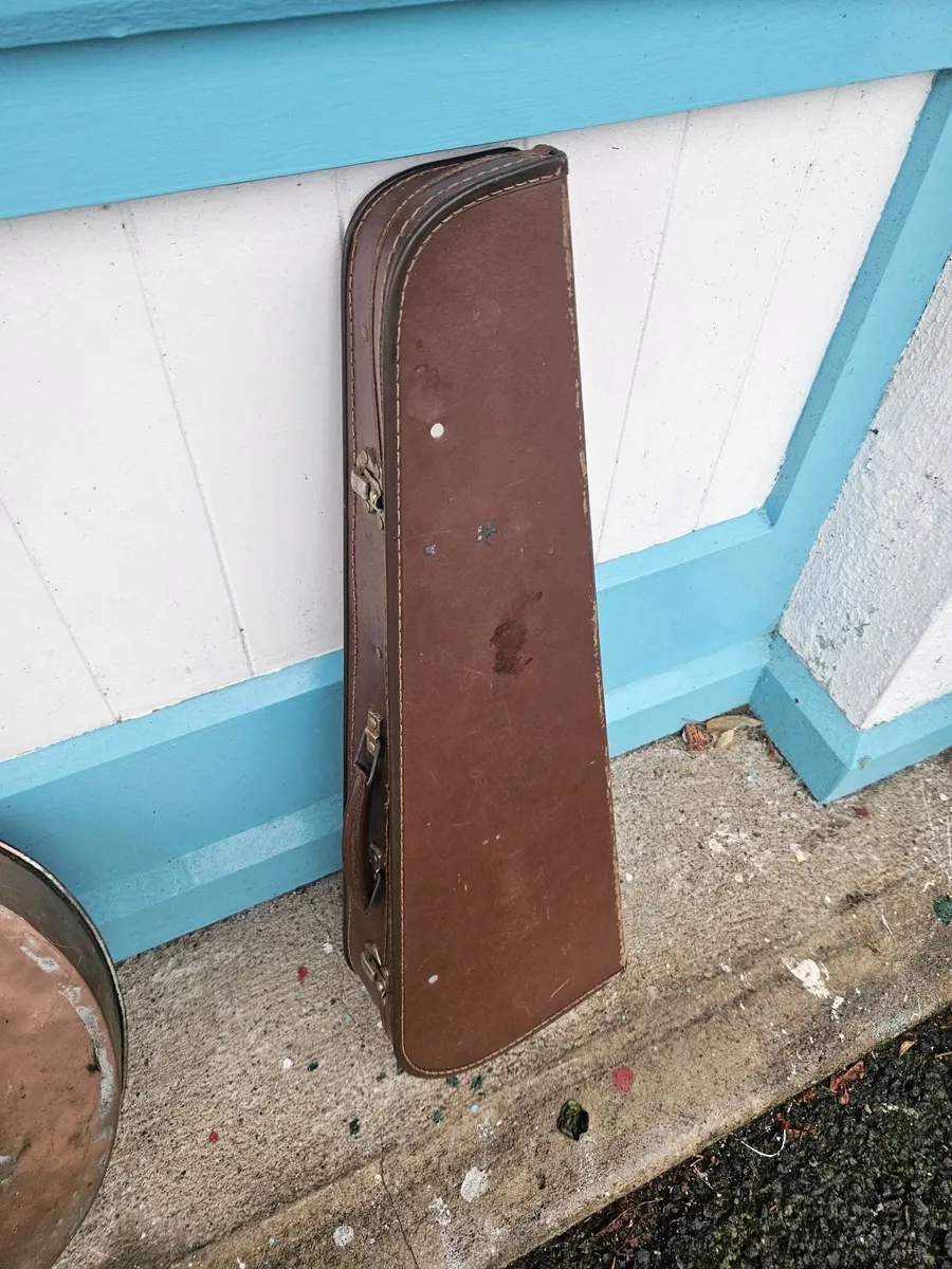 Vintage Fiddle - Image 2