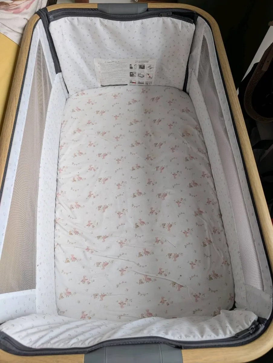 Bedside crib - Image 4