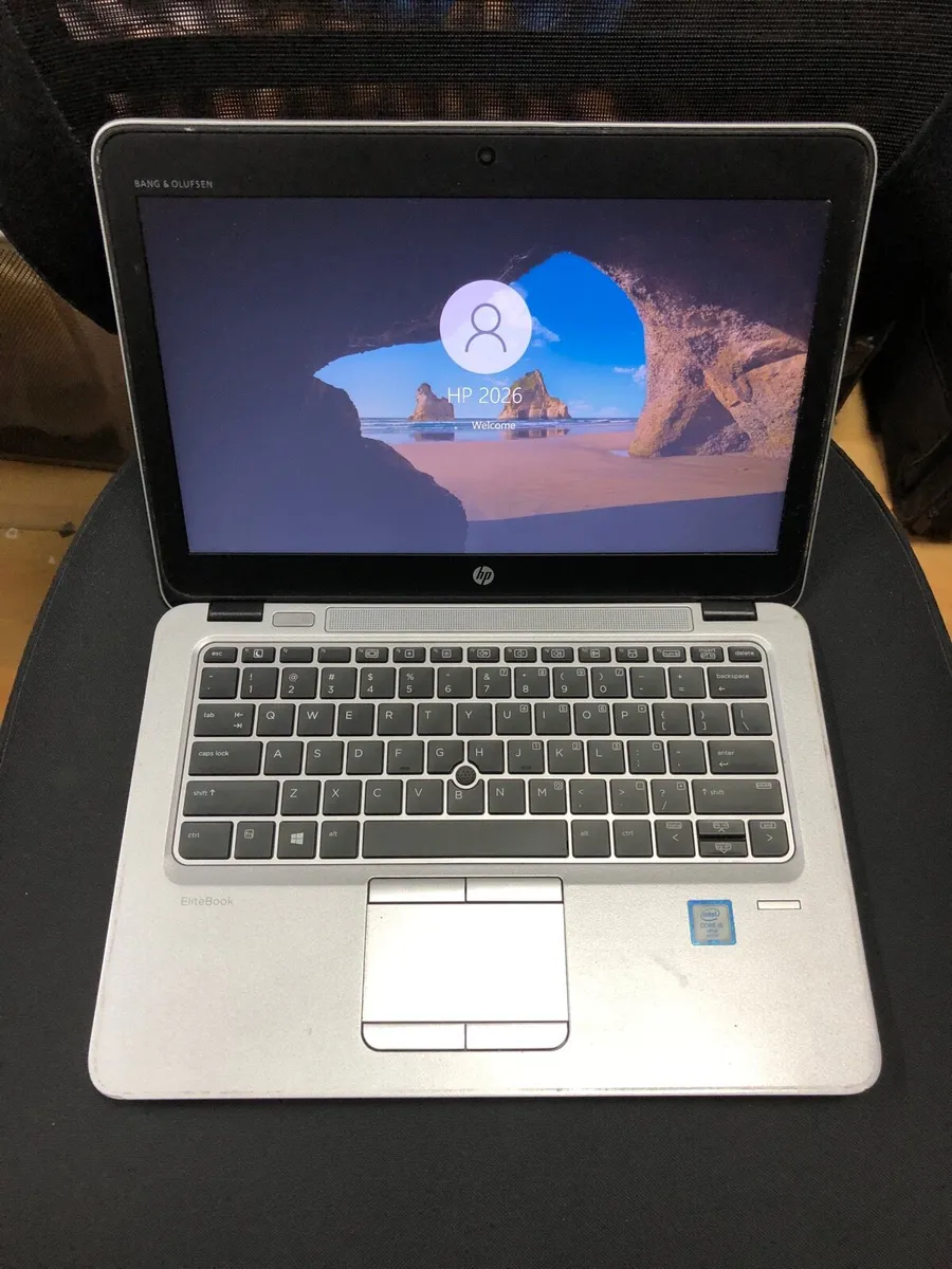 HP laptop 8/256 windows 10 - Image 1