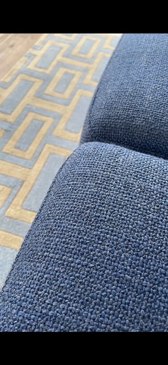Couch - Image 3
