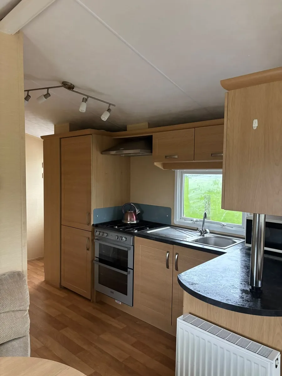 2 Bed Willerby Mobile Home - Image 4