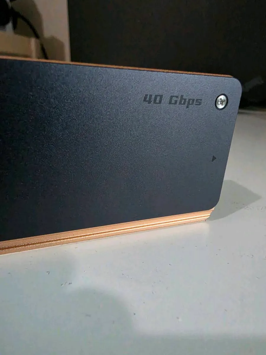External 2TB SSD drive - Image 2