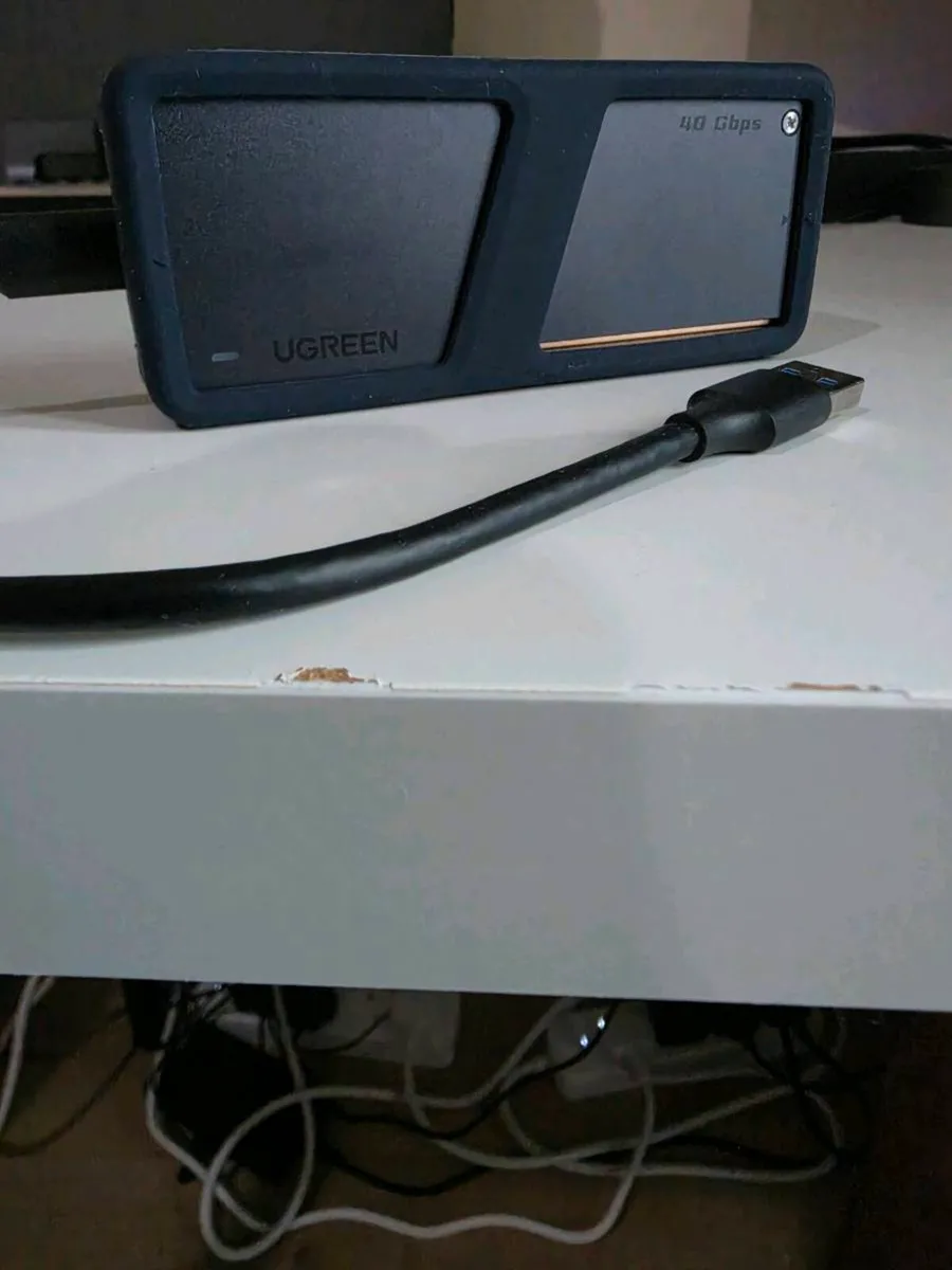 External 2TB SSD drive - Image 3
