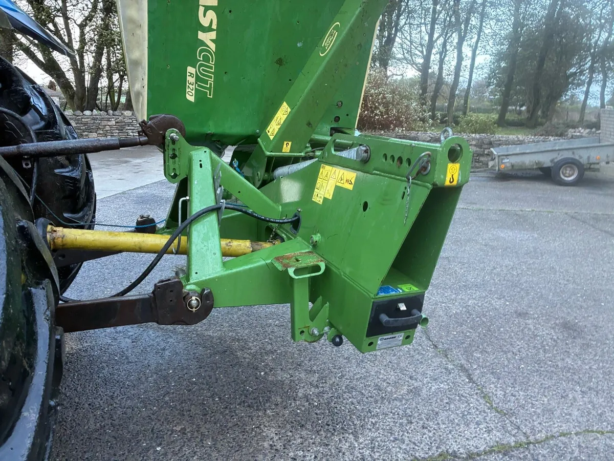 10ft krone mower 320r - Image 2
