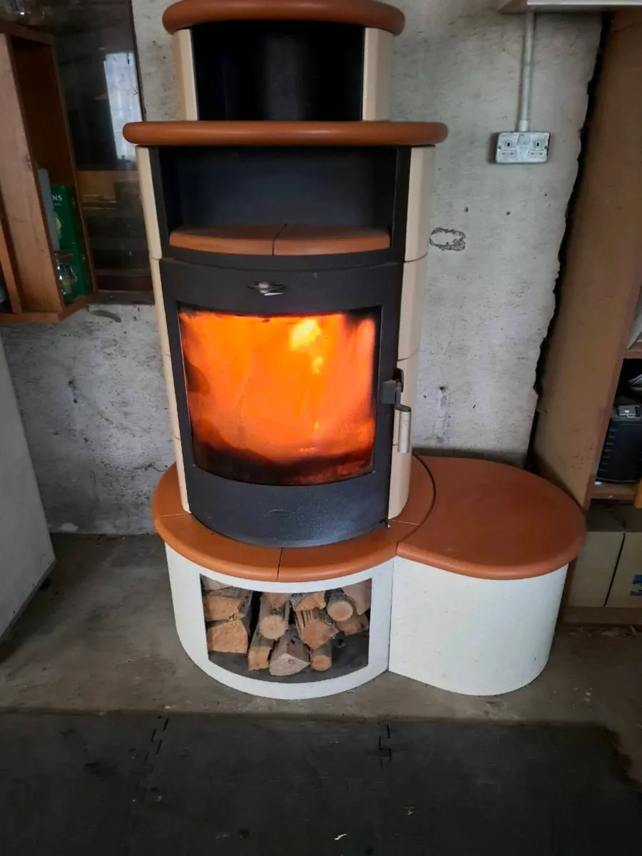 Wood burning stove - Image 1