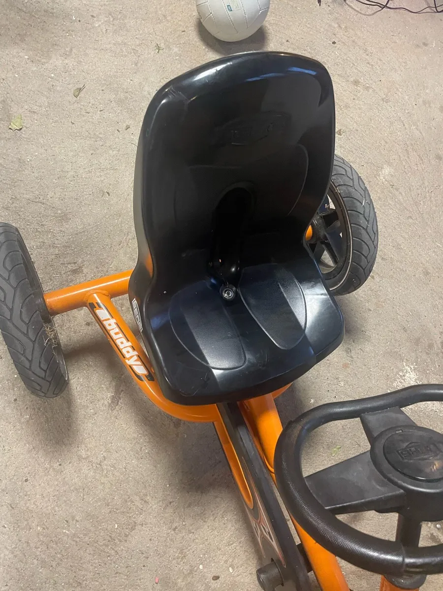 BERG Buddy B-Orange pedal go-kart. - Image 2