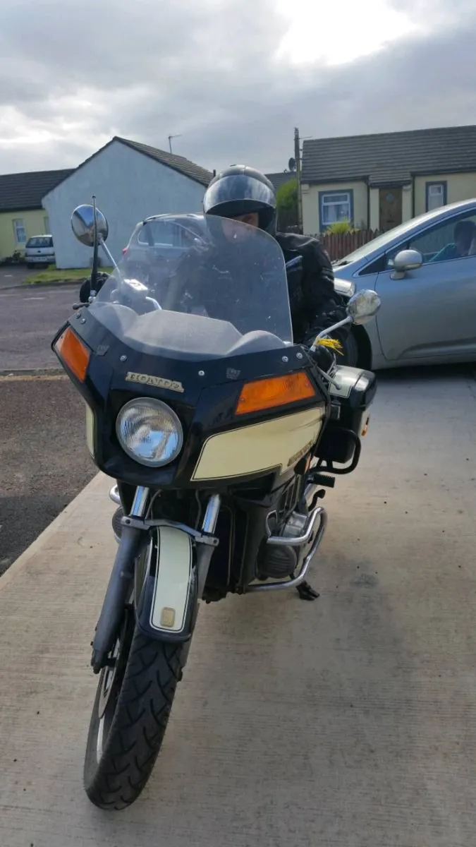 Vintage motor bike - Image 2