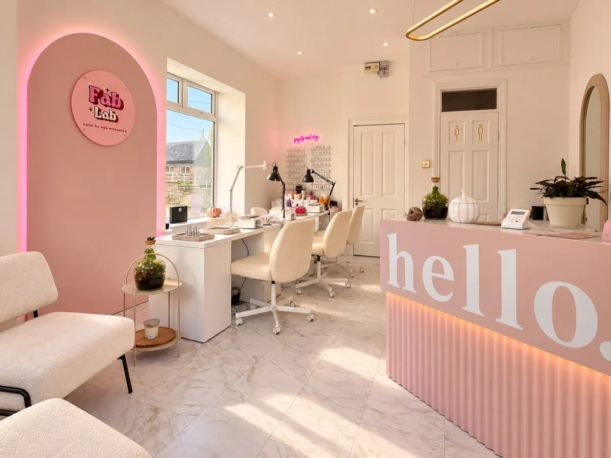 FAB LAB COBH – ESTABLISHED THRIVING NAIL SALON - Image 1