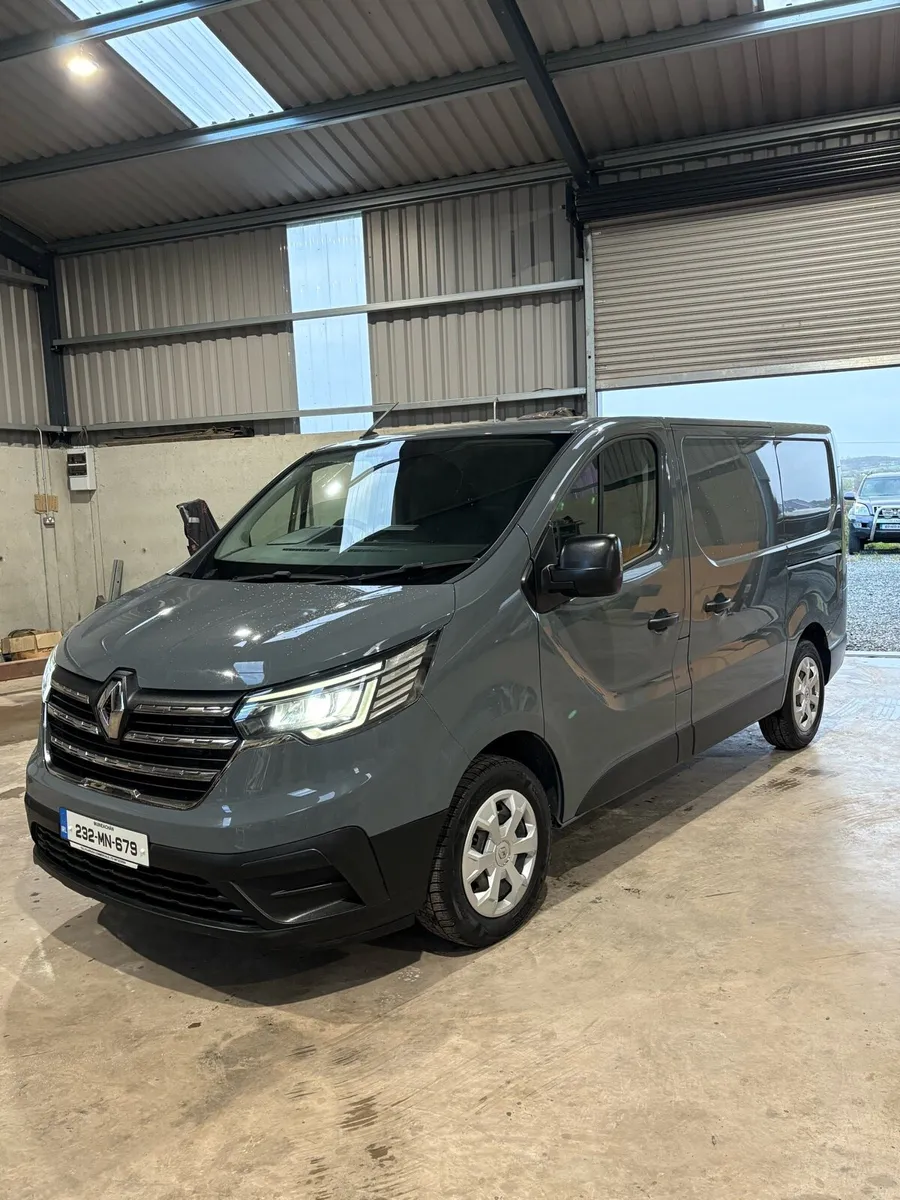232 Renault Trafic 2.0DCi Business+ 65kms - Image 1