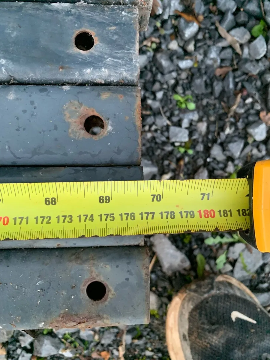 Inch and a half by inch and a half box - Image 4