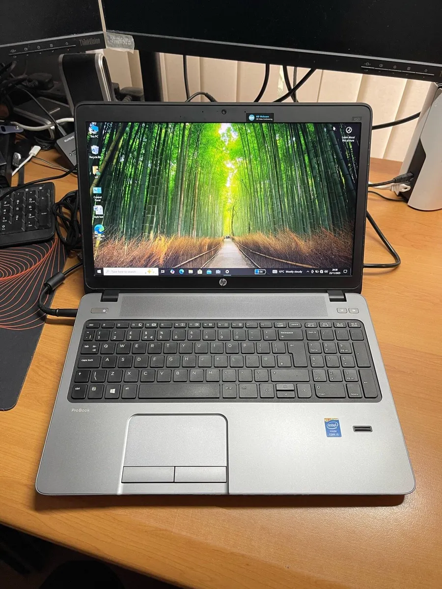 Hp laptop i5 pro windows 10 - Image 1