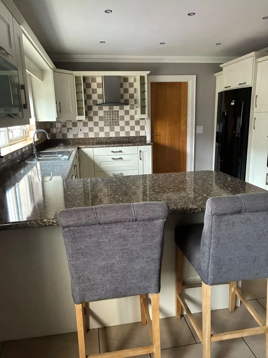 Kitchen - Image 4