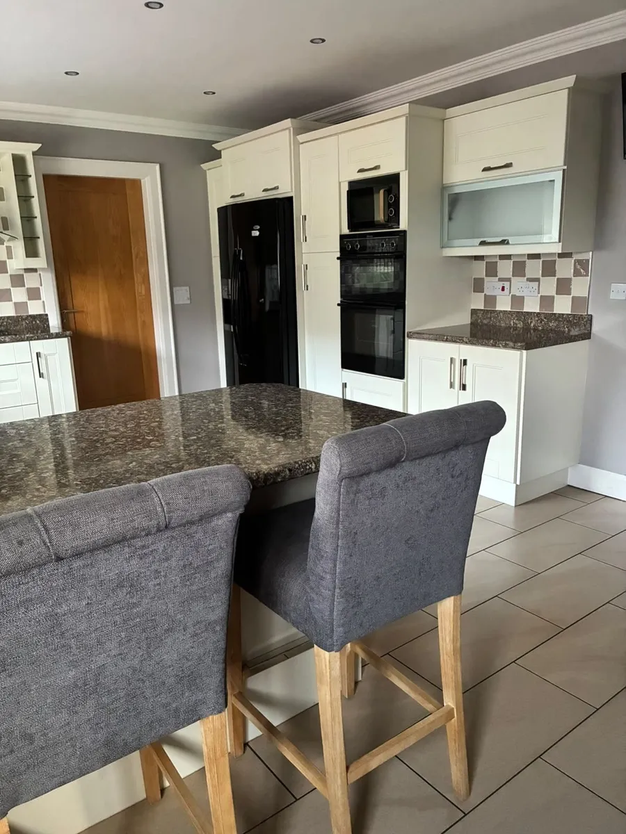 Kitchen - Image 2