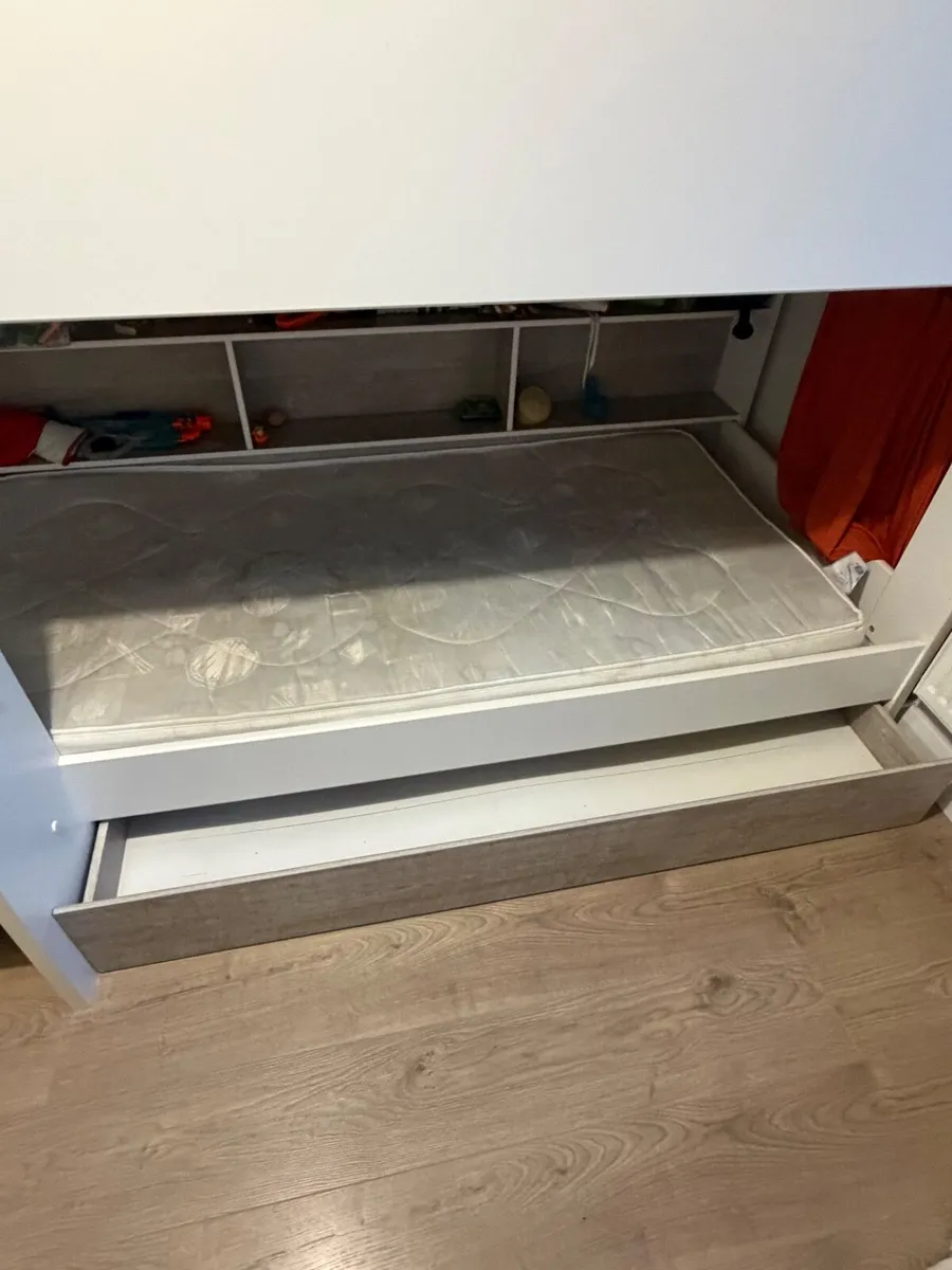 Kids/junior bunk bed - Image 1