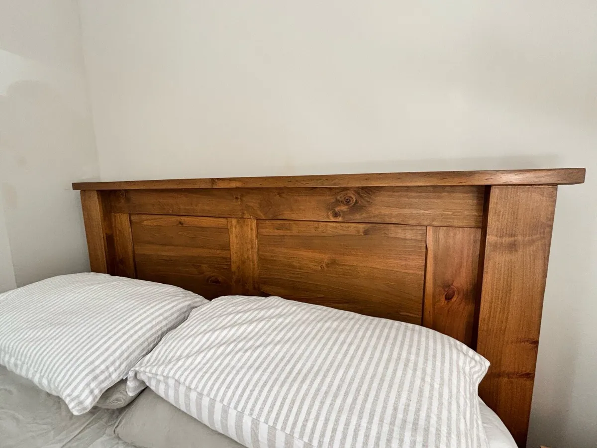 King-size bed - rustic solid wood - Image 4