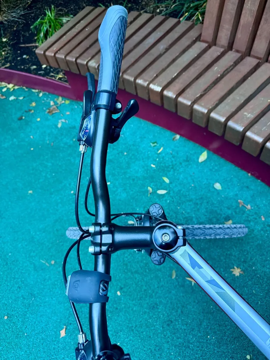 Carrera Crossfire Bicycle - Image 4
