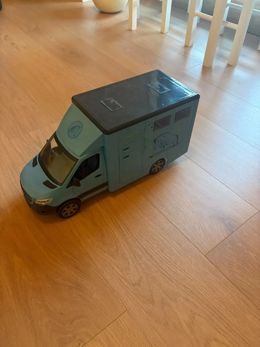 Toys - Image 4