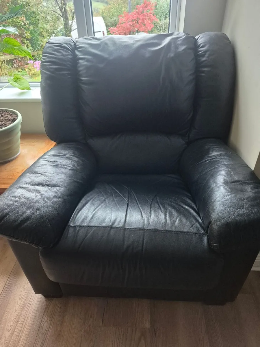 Leather Suite of Furniture - Image 1