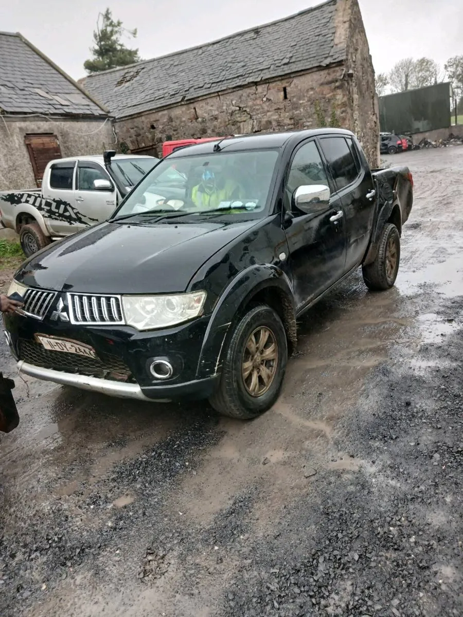 L200 - Image 1
