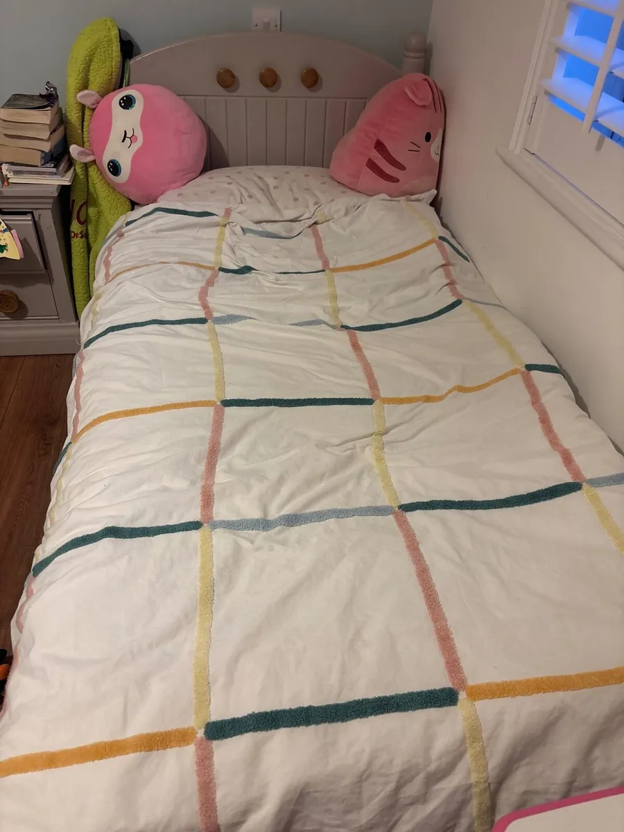 Single beds pair - Image 2