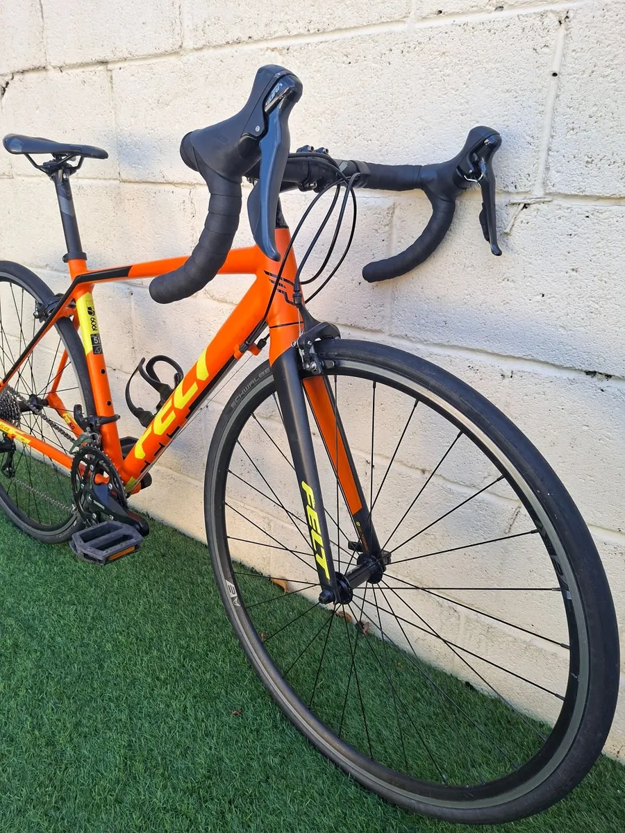 Felt FR 50 Carbon Fork/Aluminium Frame Road Bike - Image 4