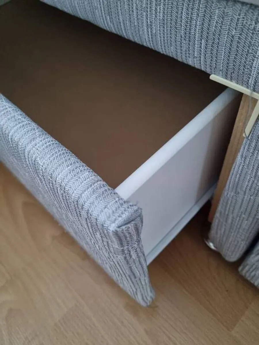 Small double divan bed with headboard - Image 4