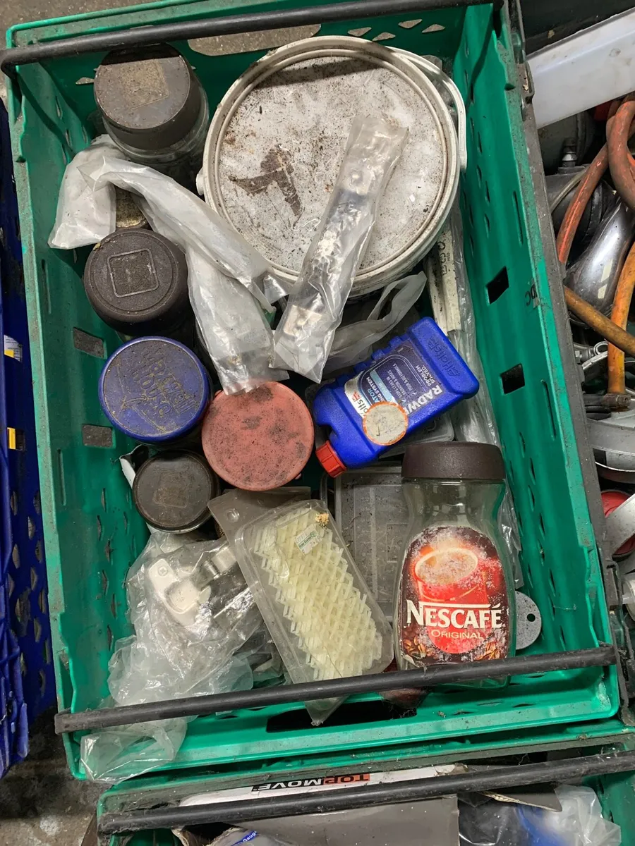 Car boot sale items - Image 3