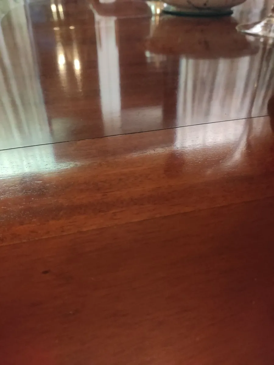 Mahogany Dining Table and eight chairs - Image 4