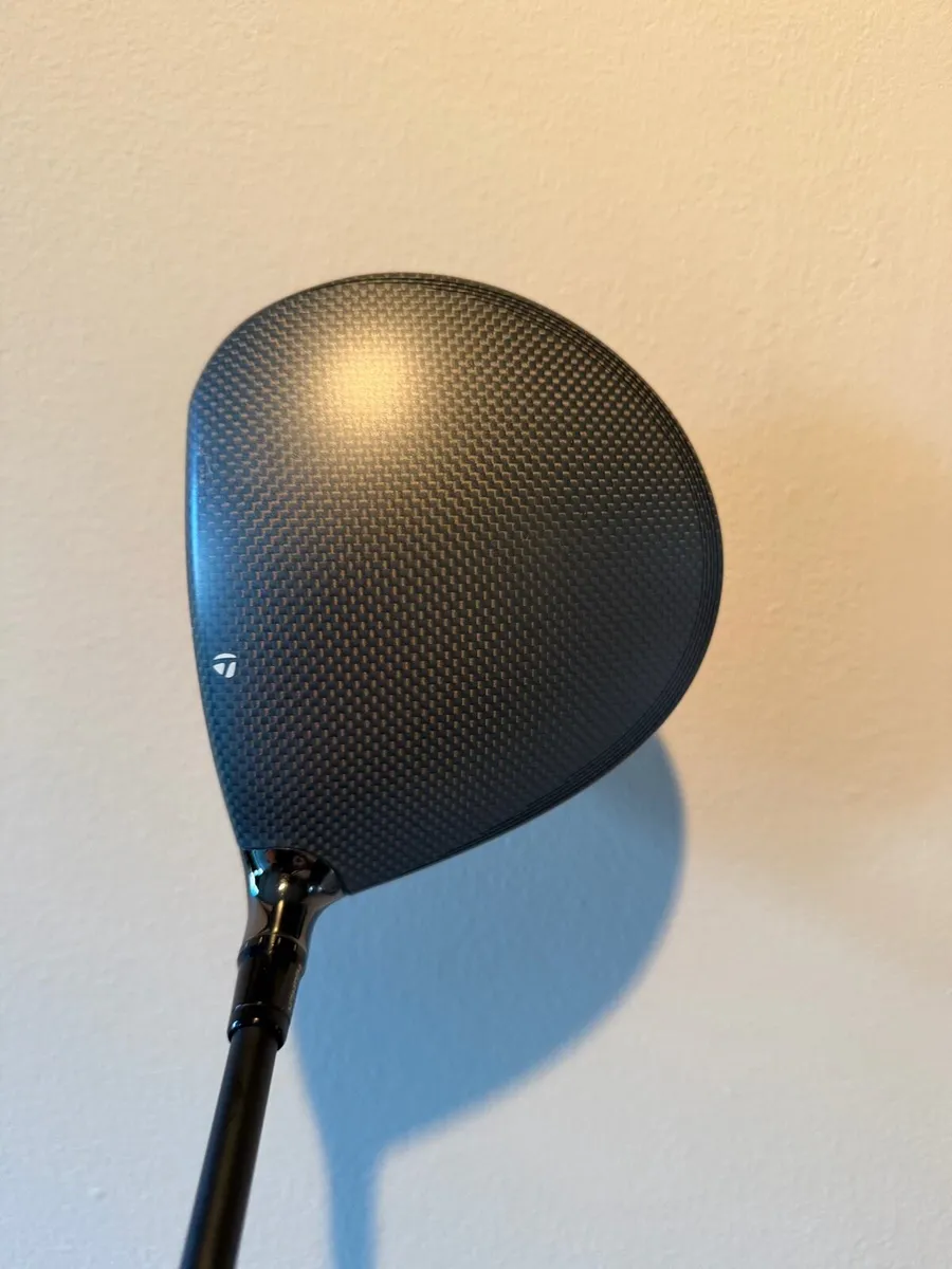 Taylormade Qi35 regular driver - Image 3
