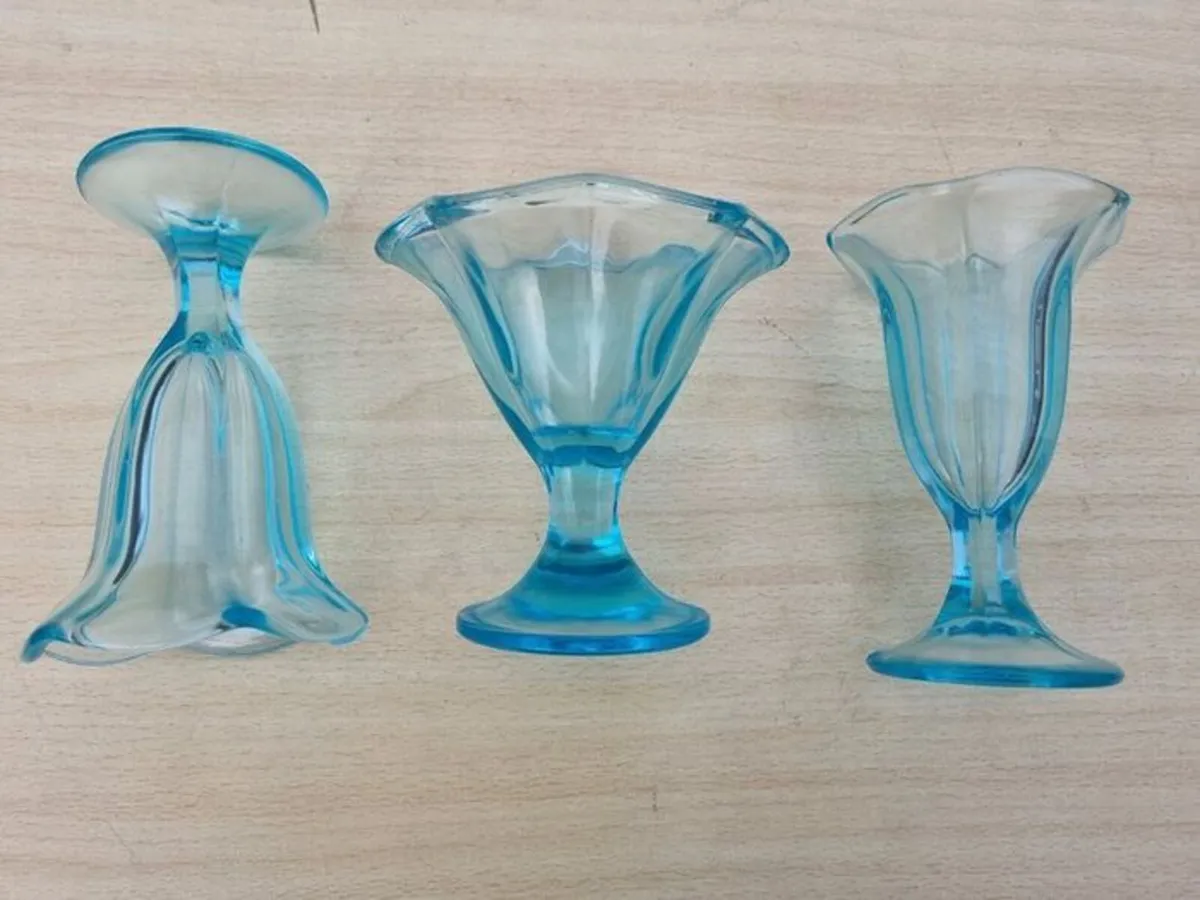 Vintage glass cups for ice cream and dessert - Image 3