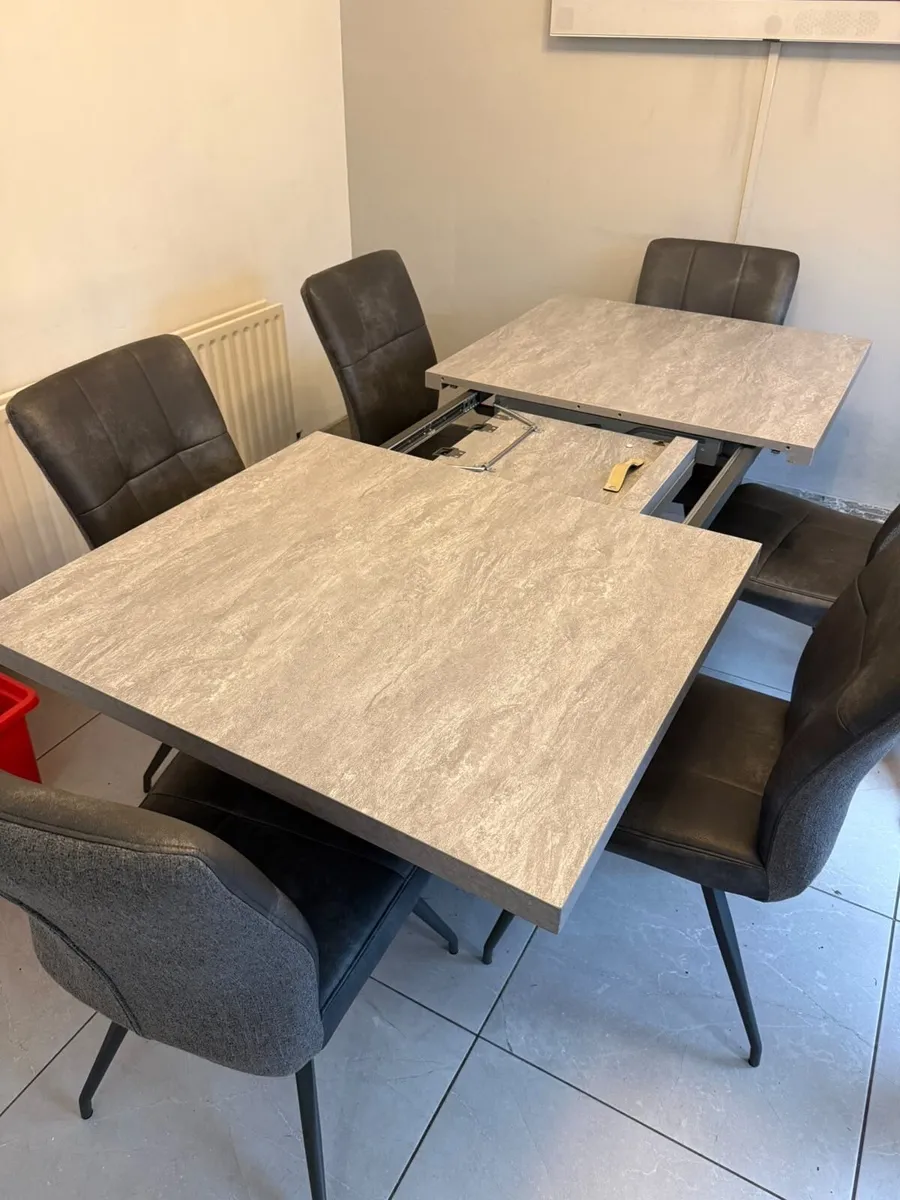 Table and 6 chairs - Image 3