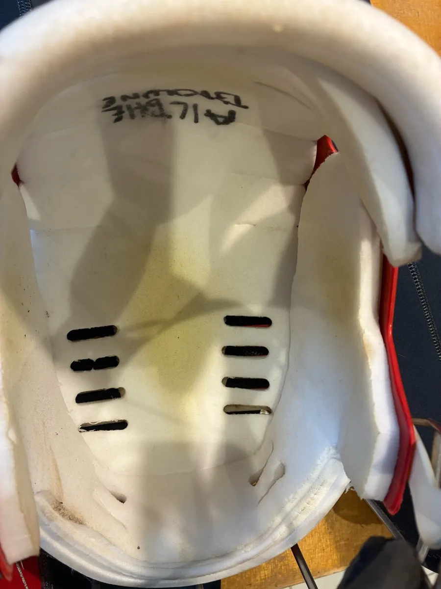 Hurling helmet - Image 3