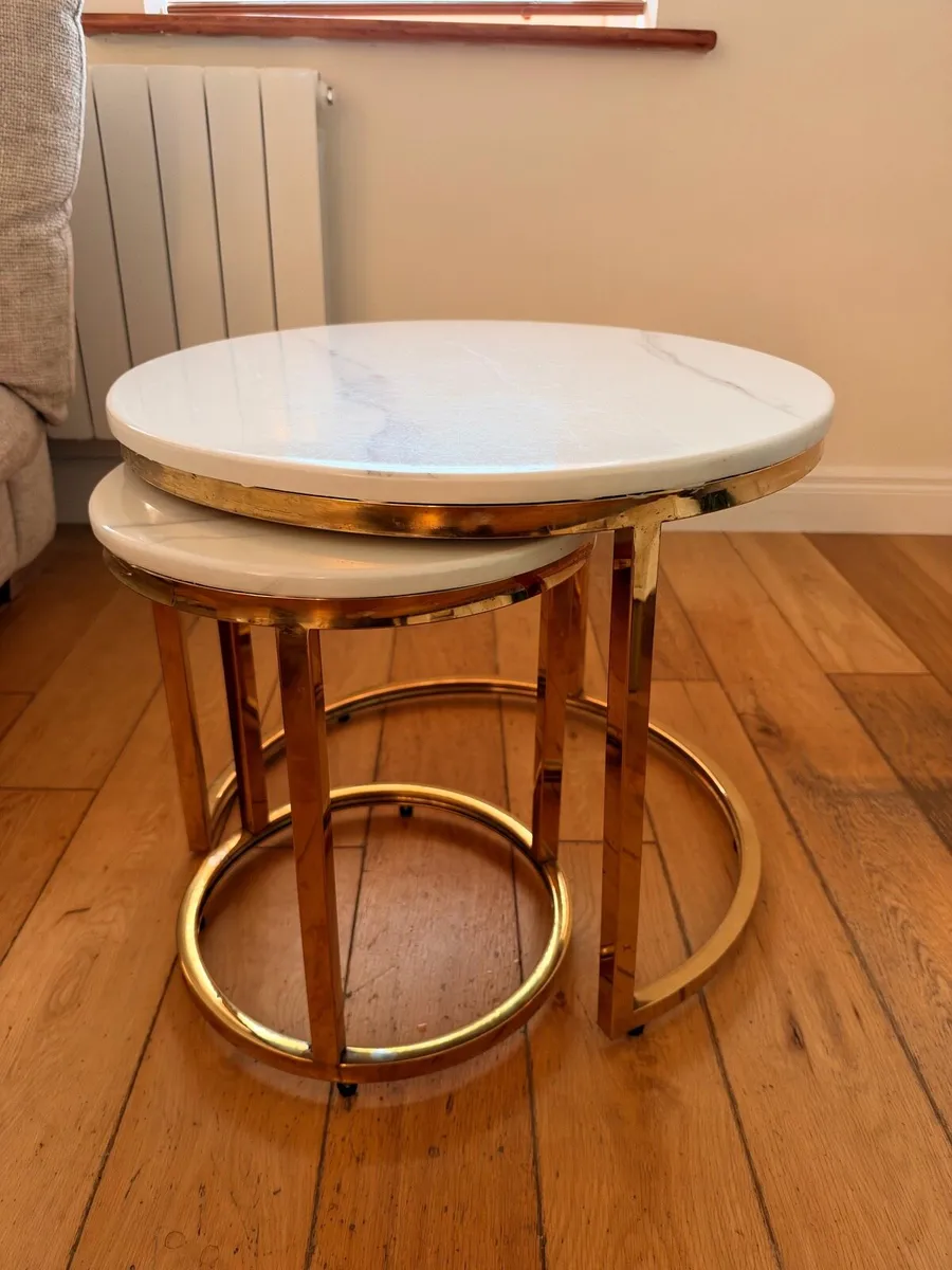Marble table set - Image 3